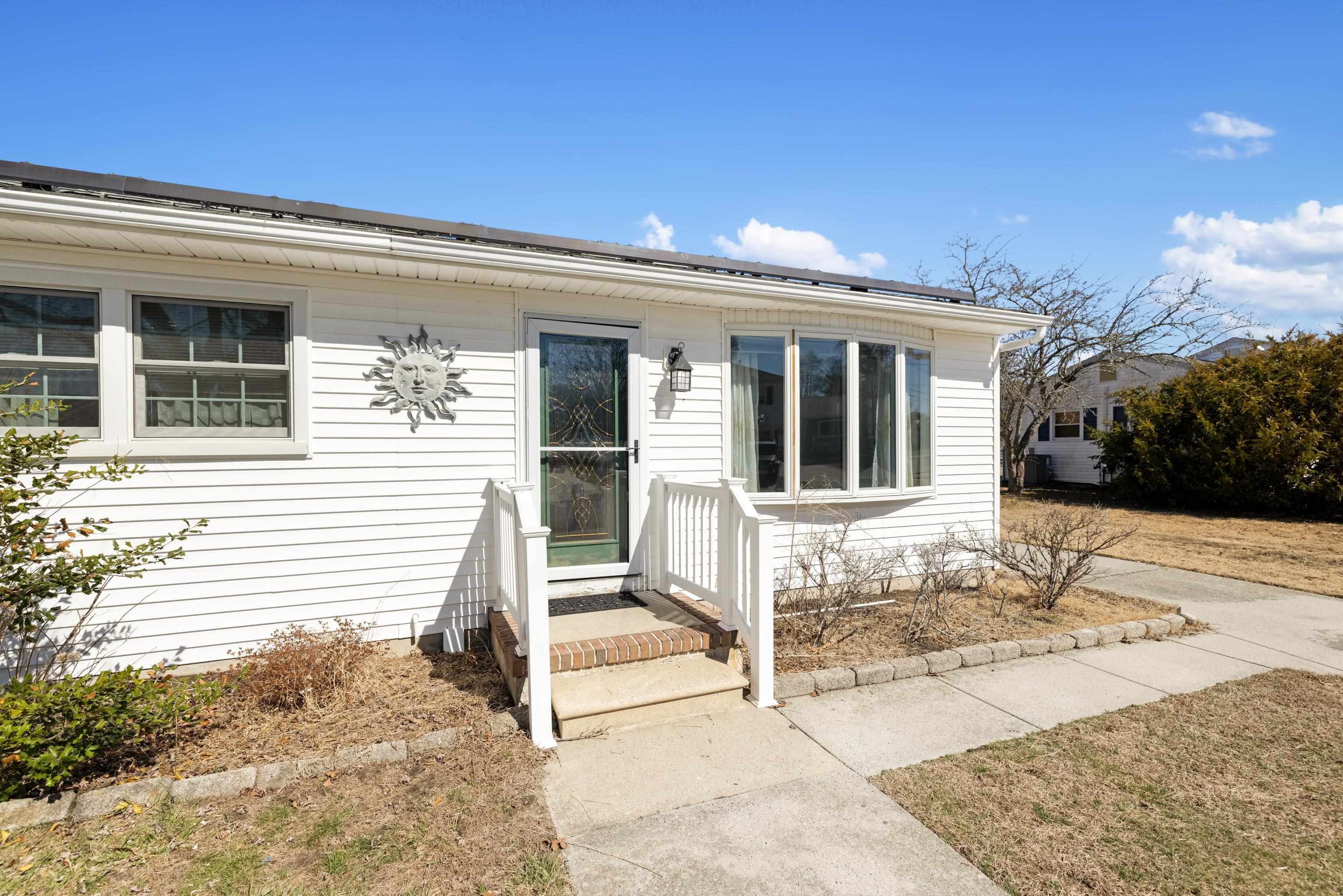 82 Beachhurst Drive