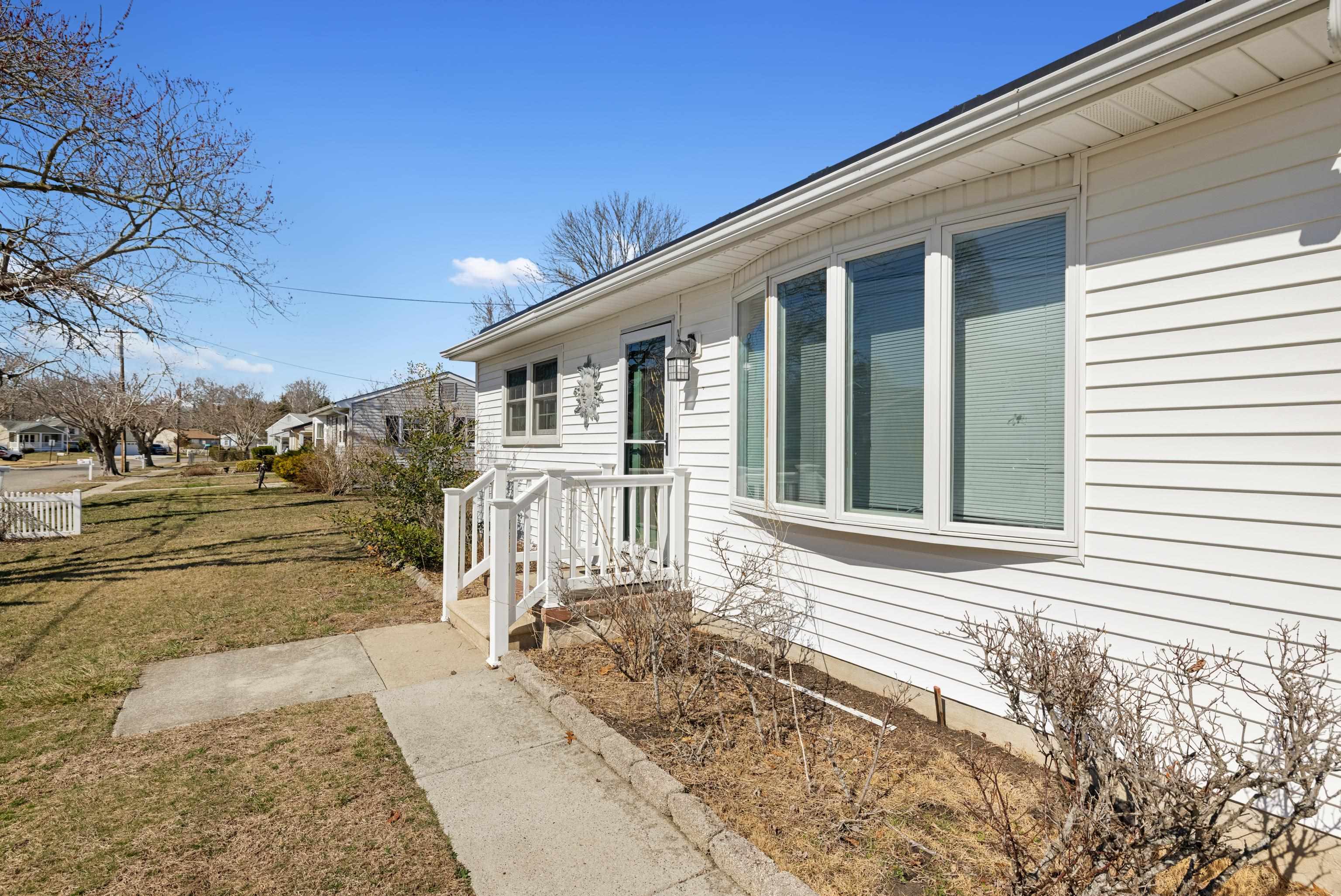 82 Beachhurst Drive