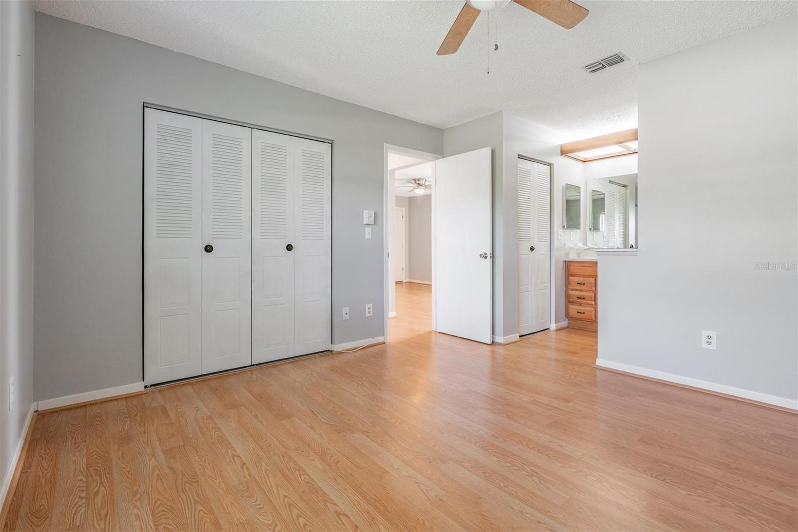 1182 ORANGE TREE CIR E #C