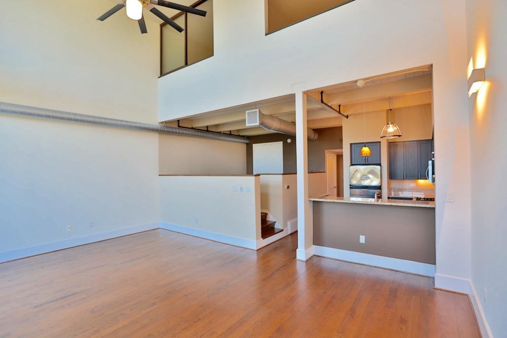 334 Santana ROW 324