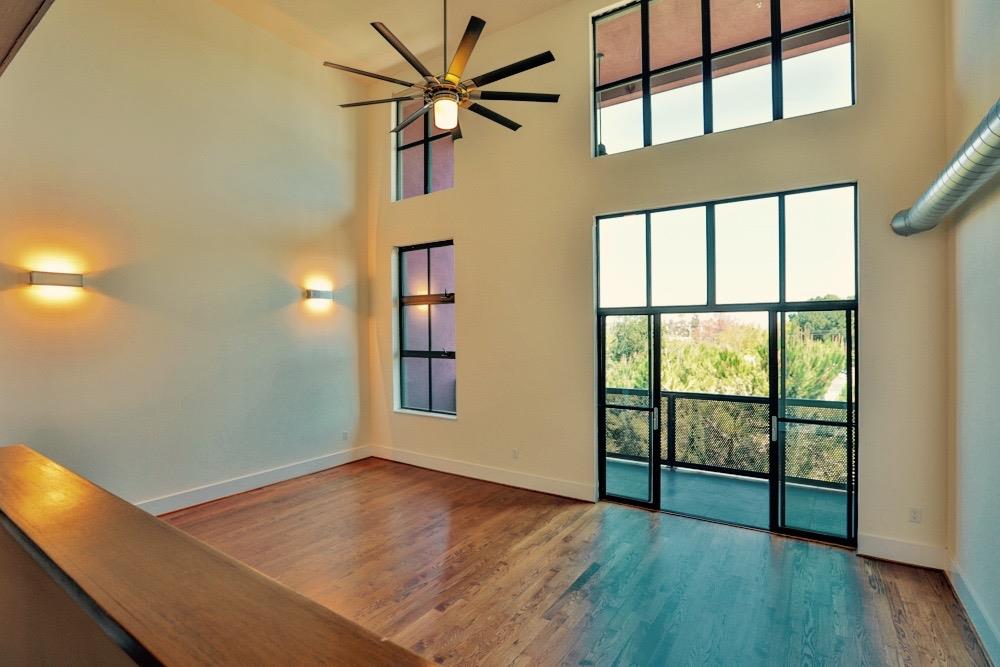 334 Santana ROW 324