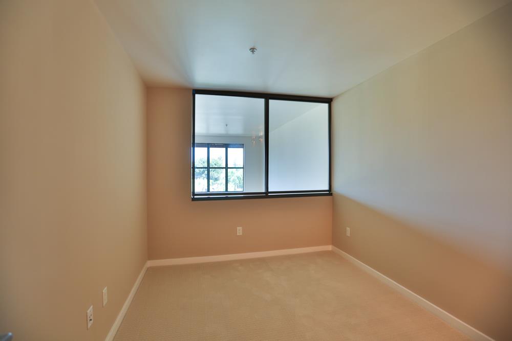 334 Santana ROW 324