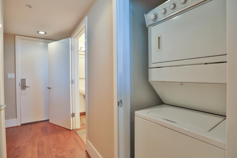 334 Santana ROW 324