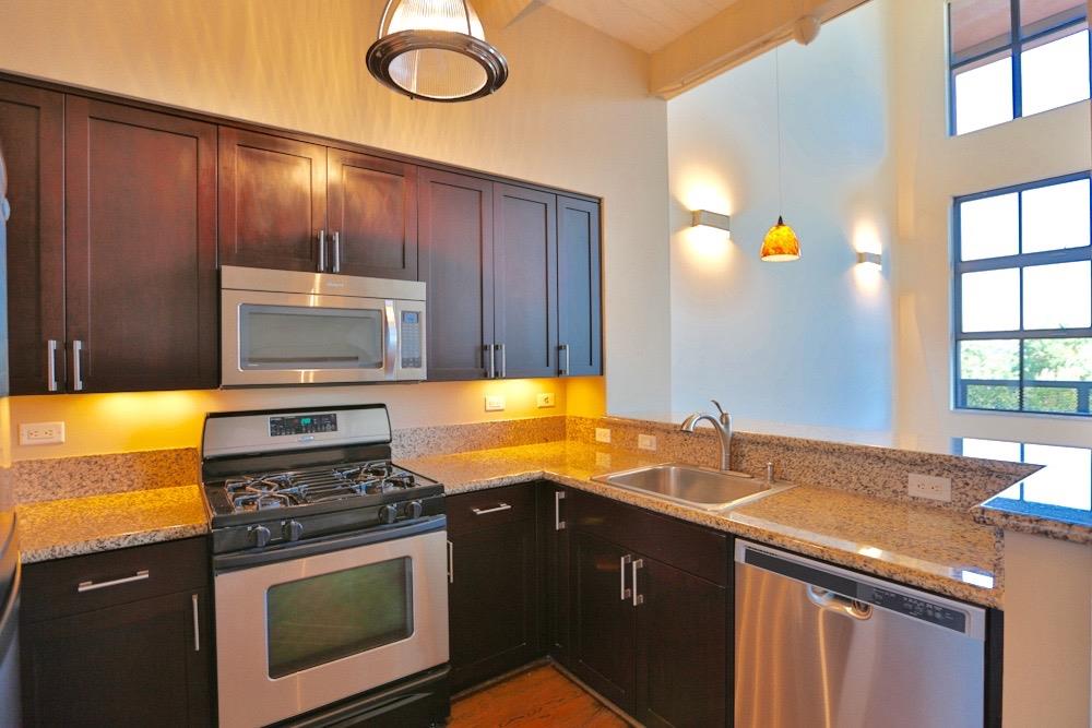 334 Santana ROW 324