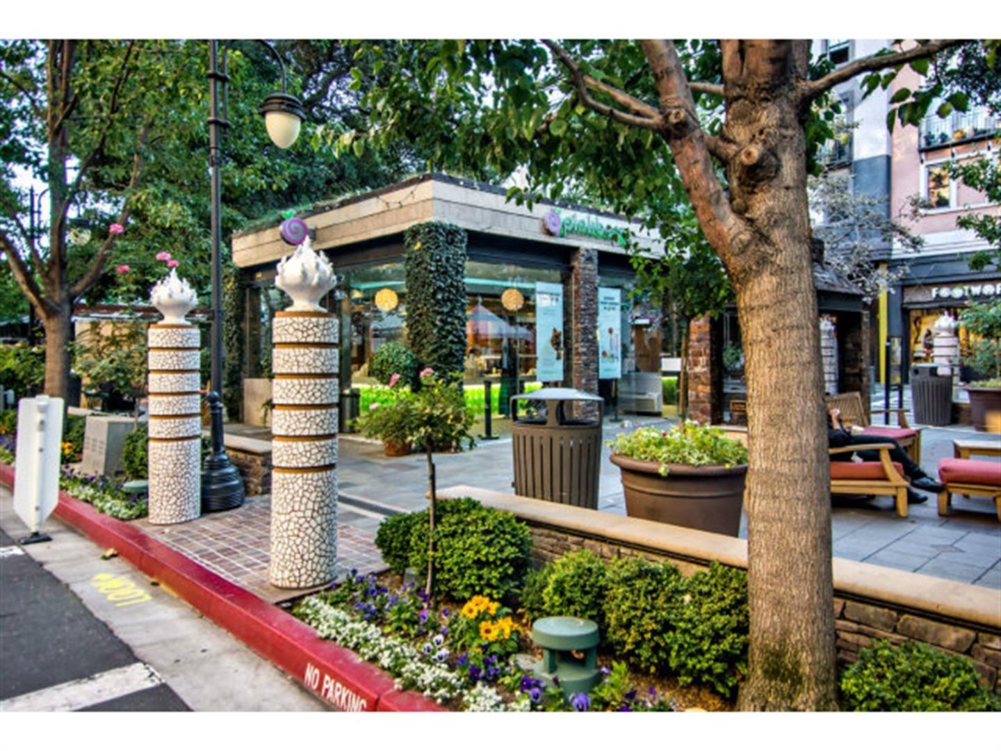 334 Santana ROW 324