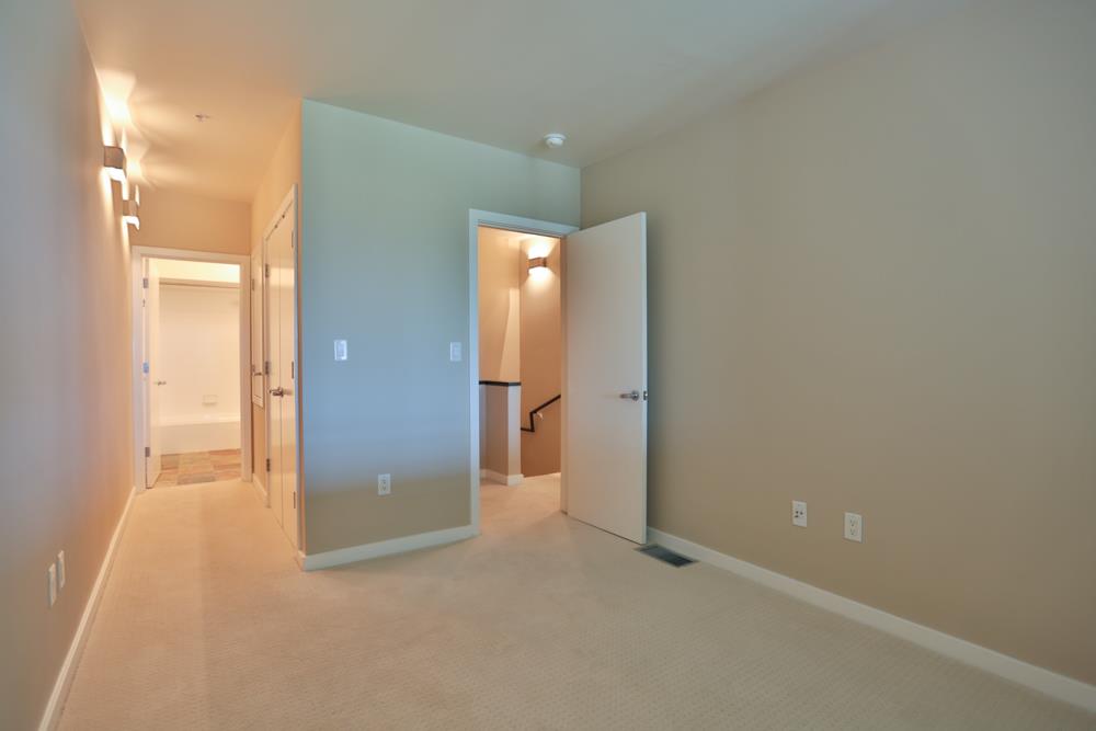 334 Santana ROW 324
