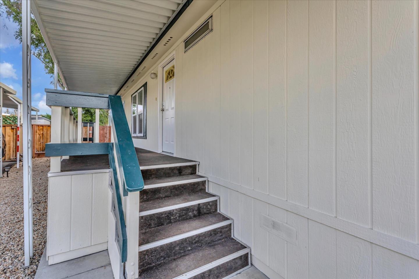 1085 Tasman DR 636