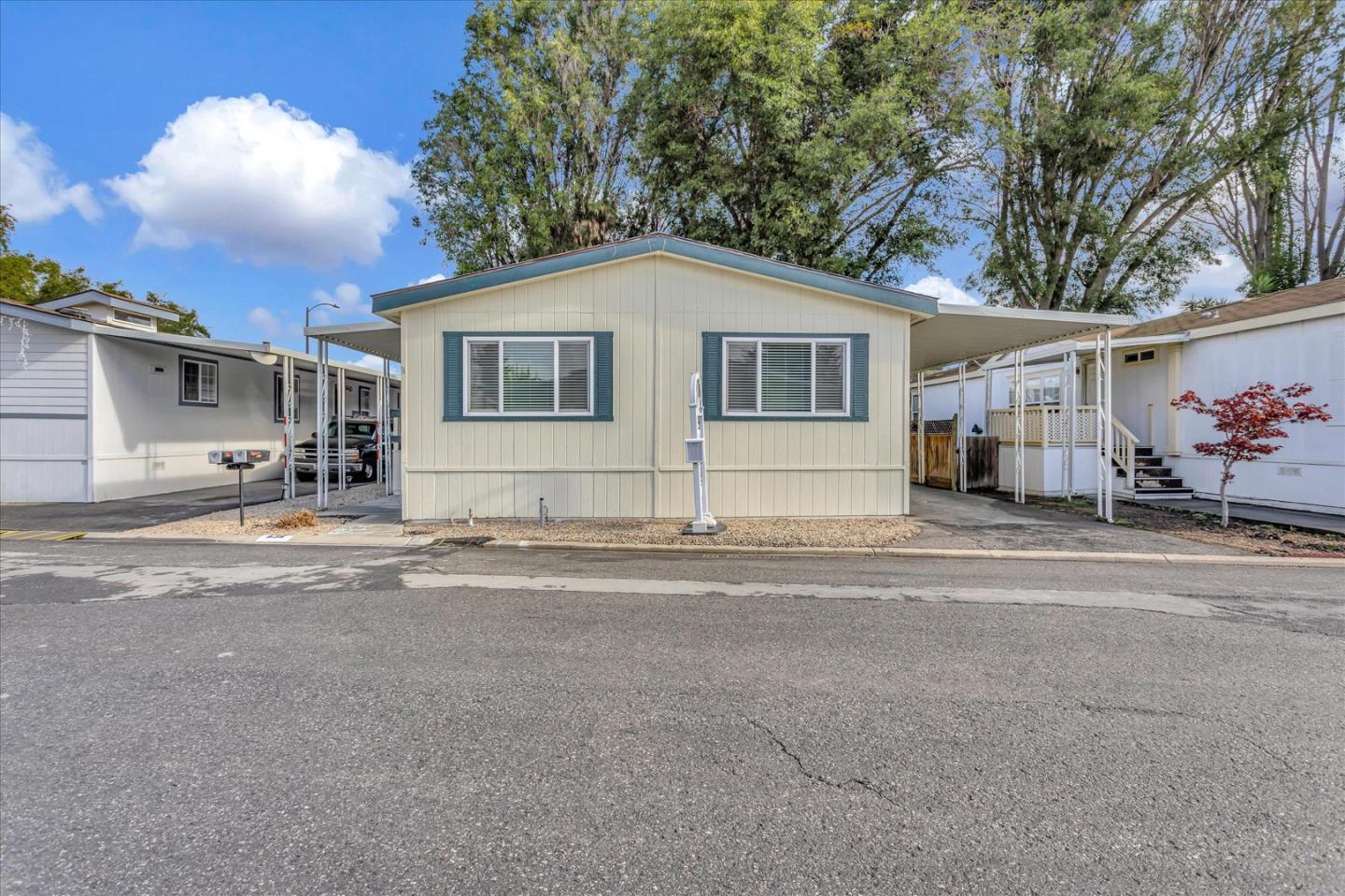 1085 Tasman DR 636