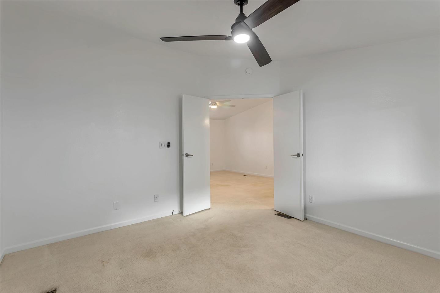 1085 Tasman DR 636