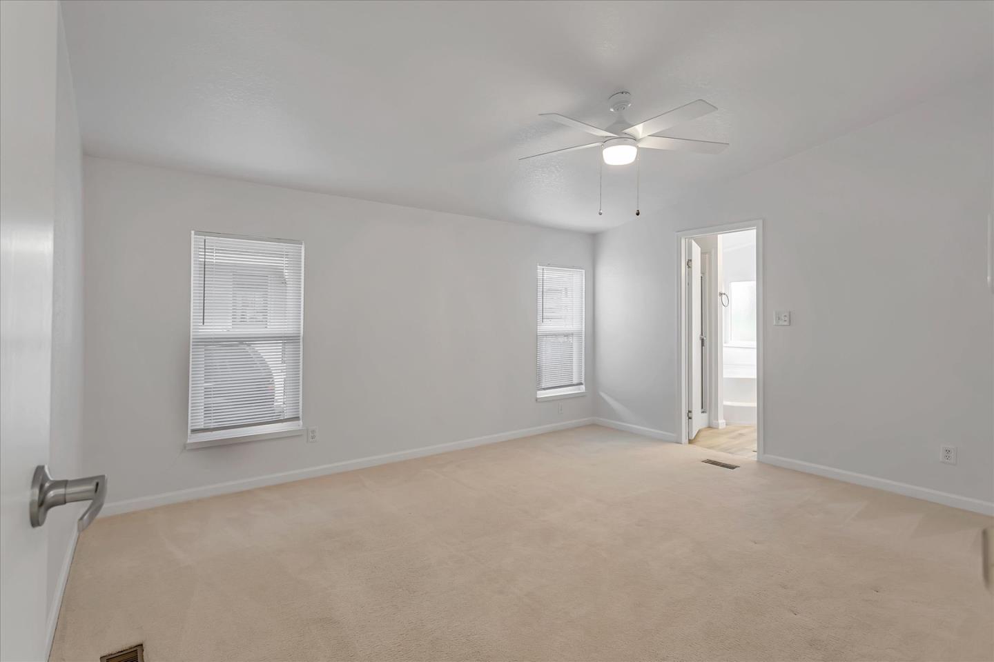 1085 Tasman DR 636