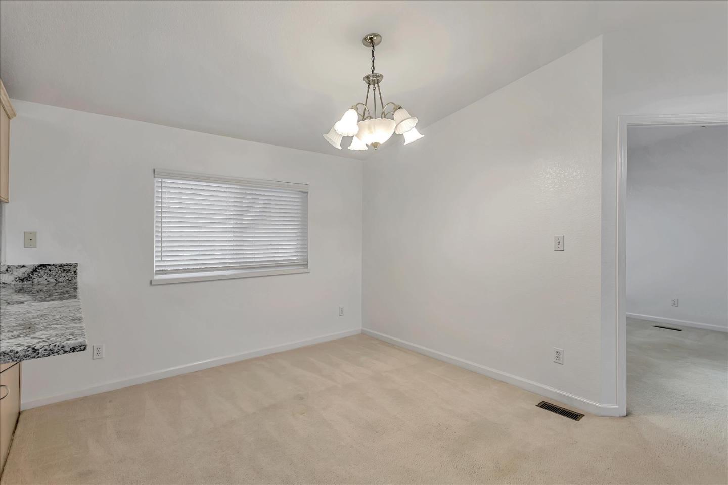 1085 Tasman DR 636
