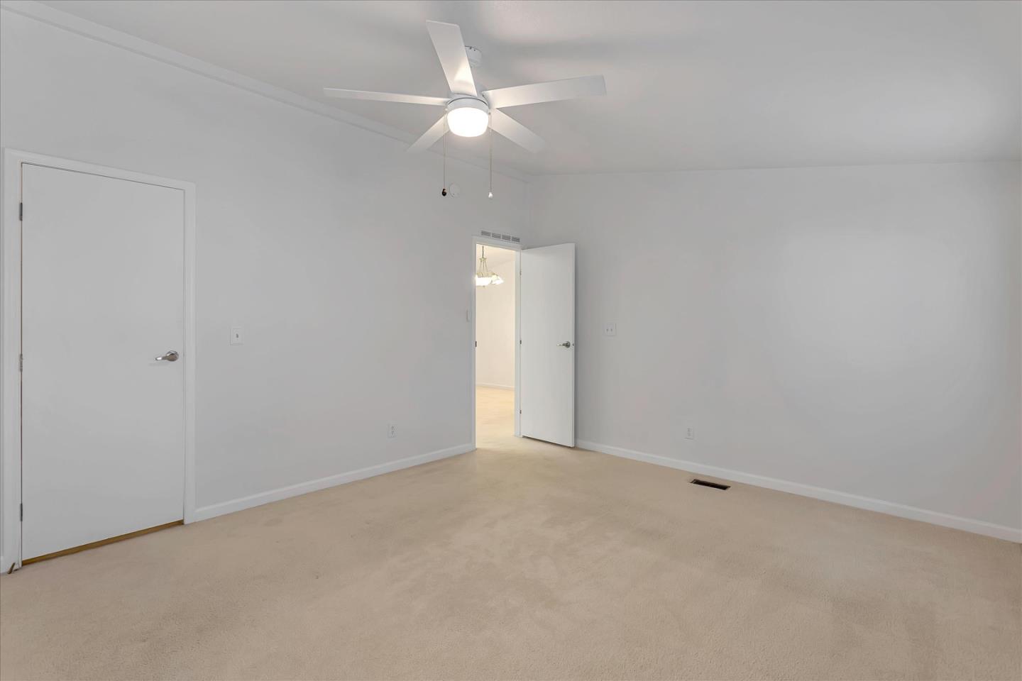 1085 Tasman DR 636