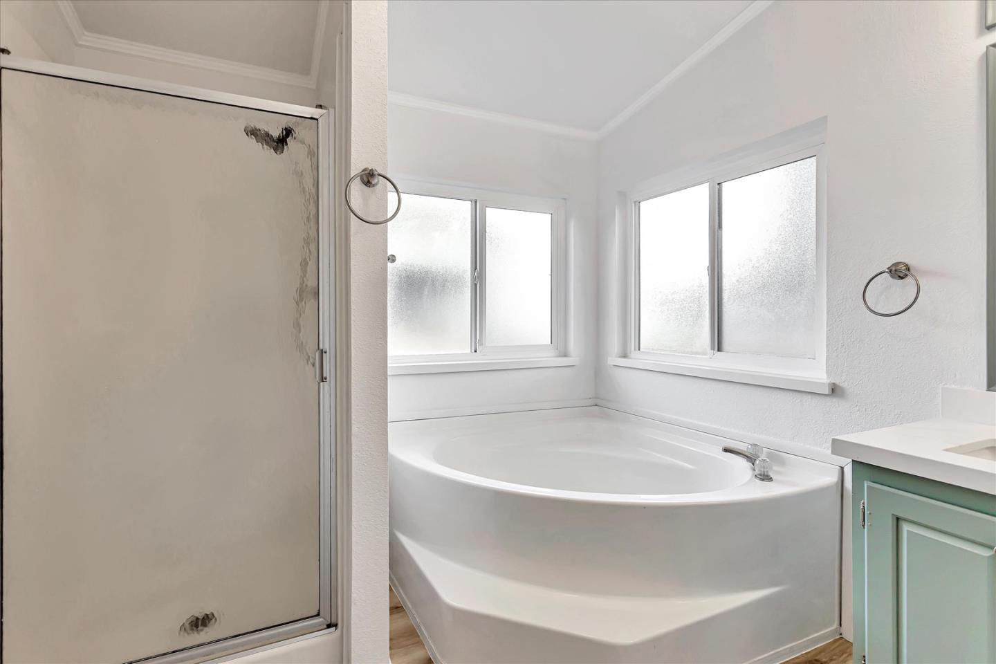 1085 Tasman DR 636