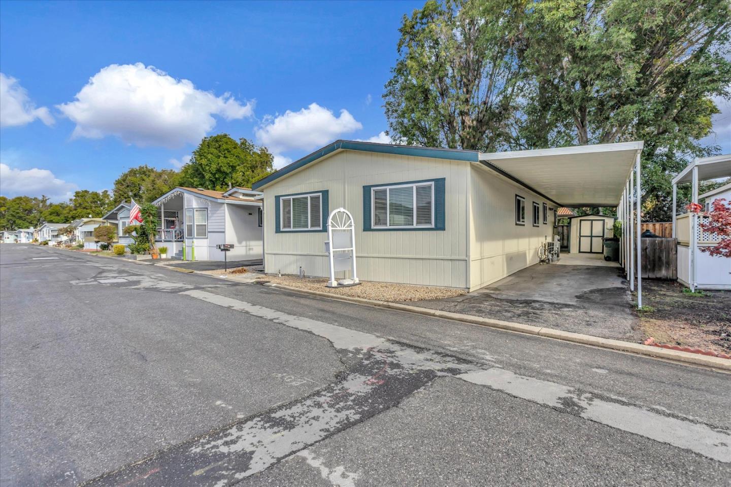 1085 Tasman DR 636