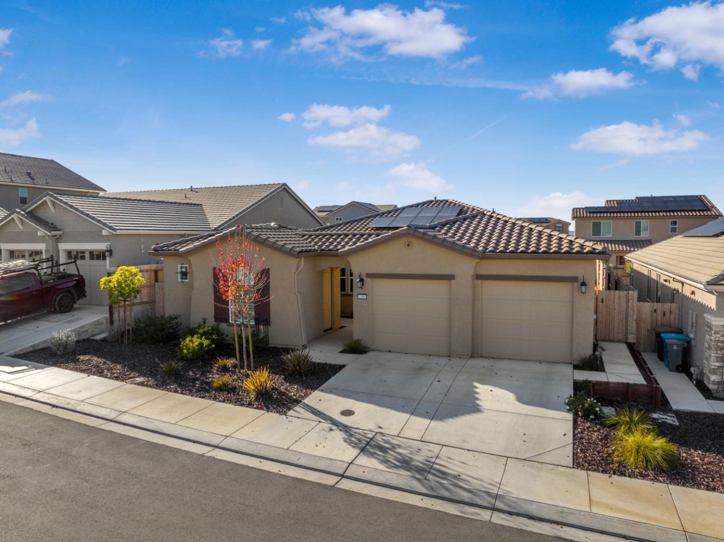 1366 Wildrose DR