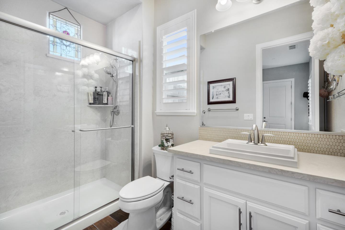1366 Wildrose DR