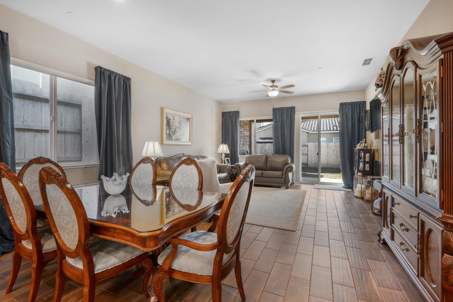 1366 Wildrose DR