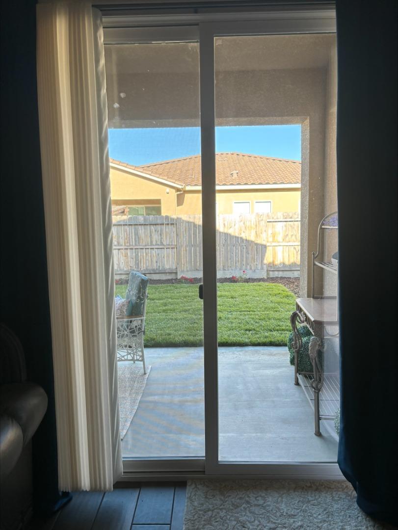 1366 Wildrose DR
