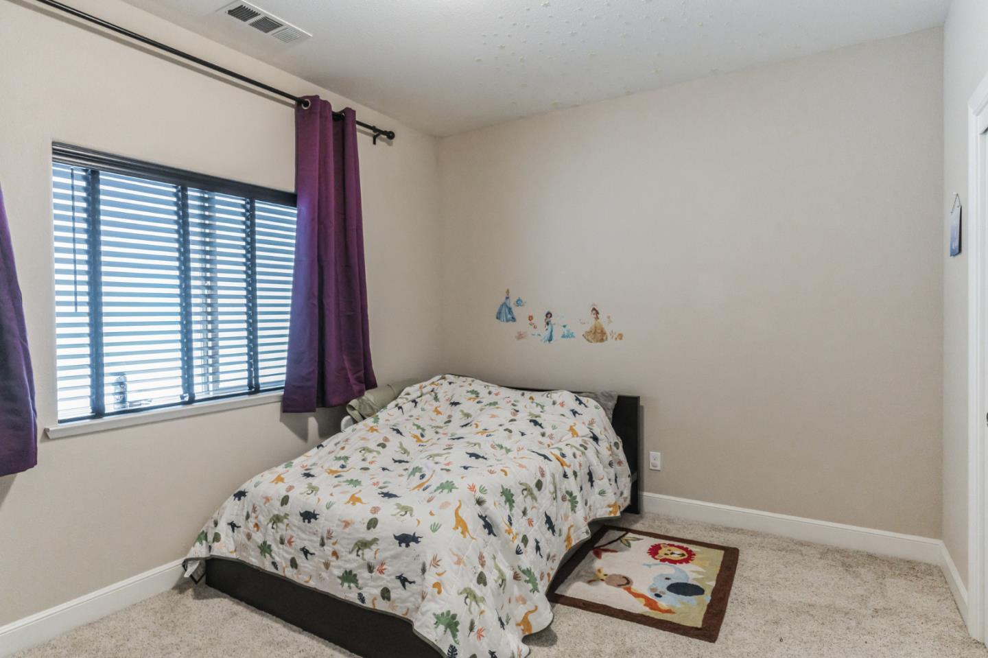 1471 Trinity CIR