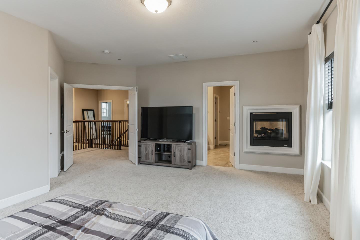 1471 Trinity CIR