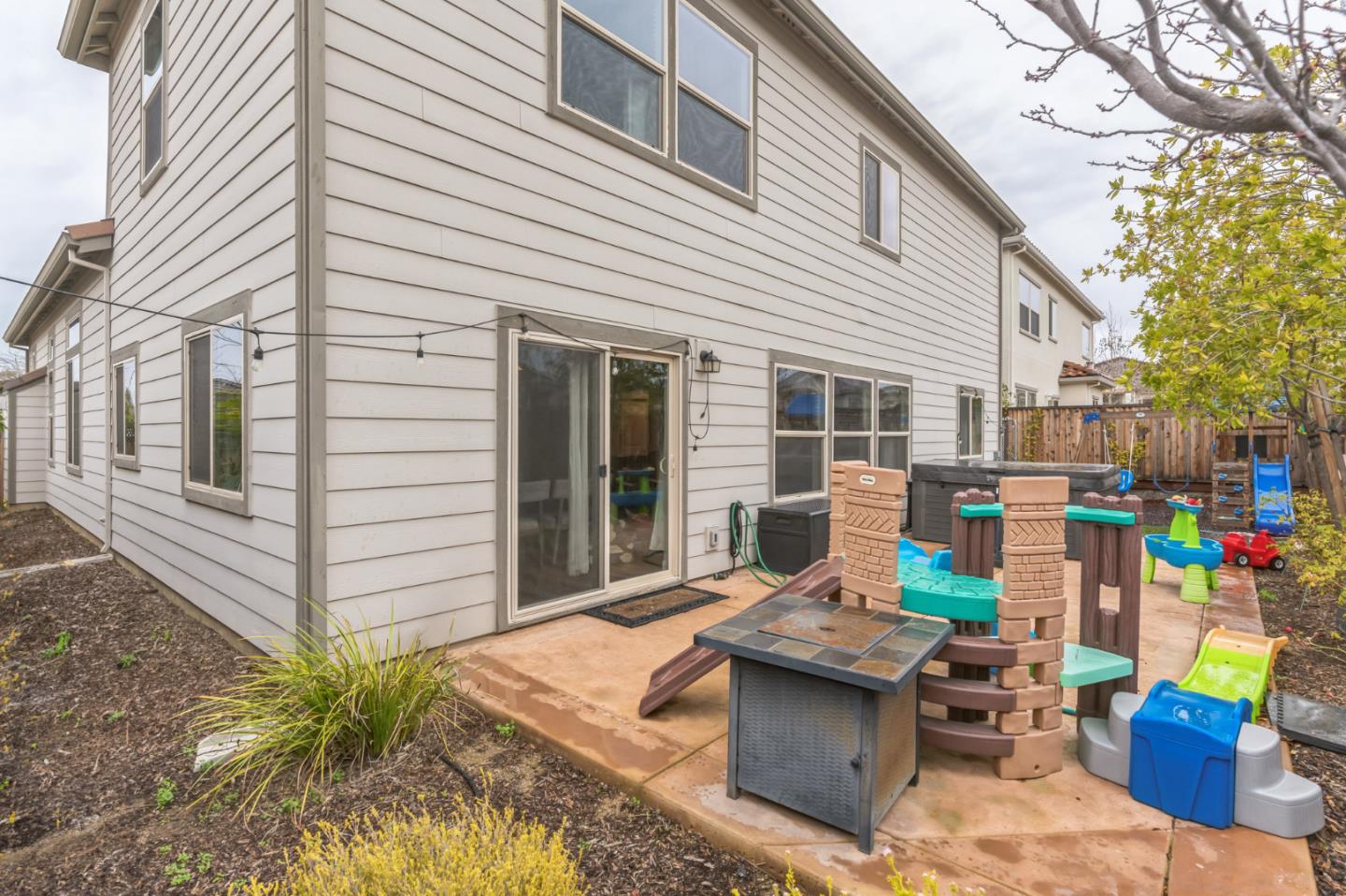 1471 Trinity CIR
