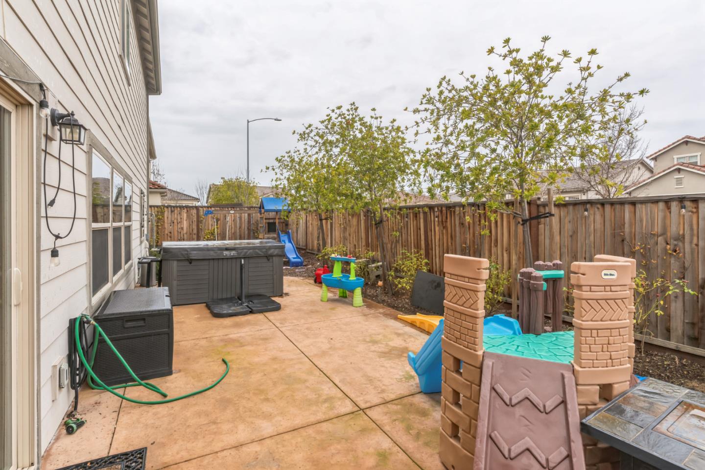 1471 Trinity CIR