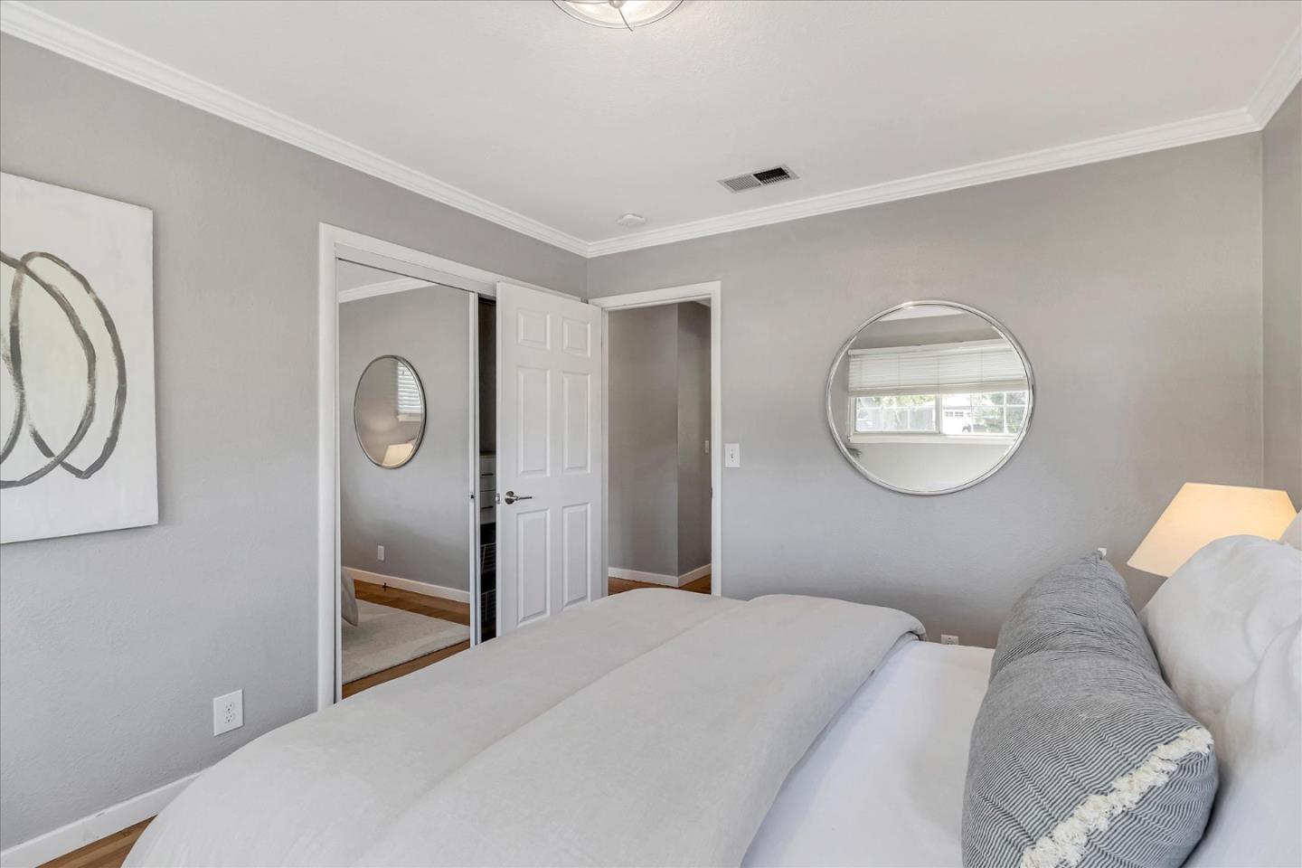 32 Shaw CT