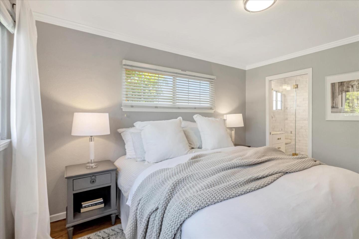 32 Shaw CT