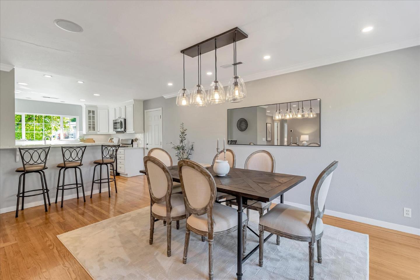 32 Shaw CT