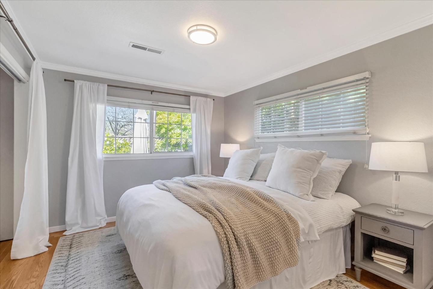 32 Shaw CT