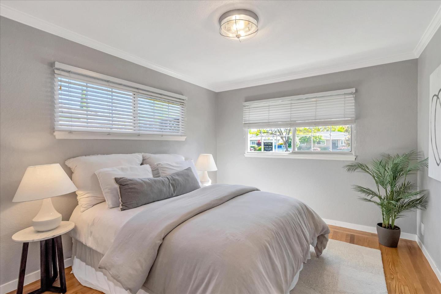 32 Shaw CT