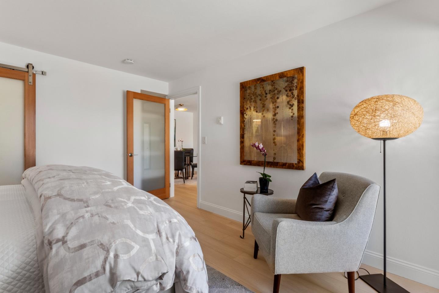 2140 Santa Cruz AVE A303