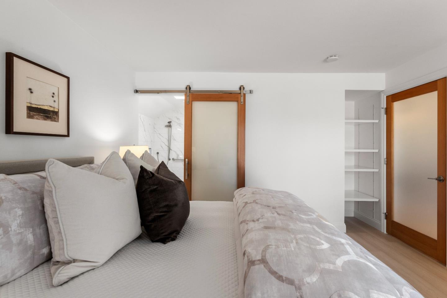 2140 Santa Cruz AVE A303