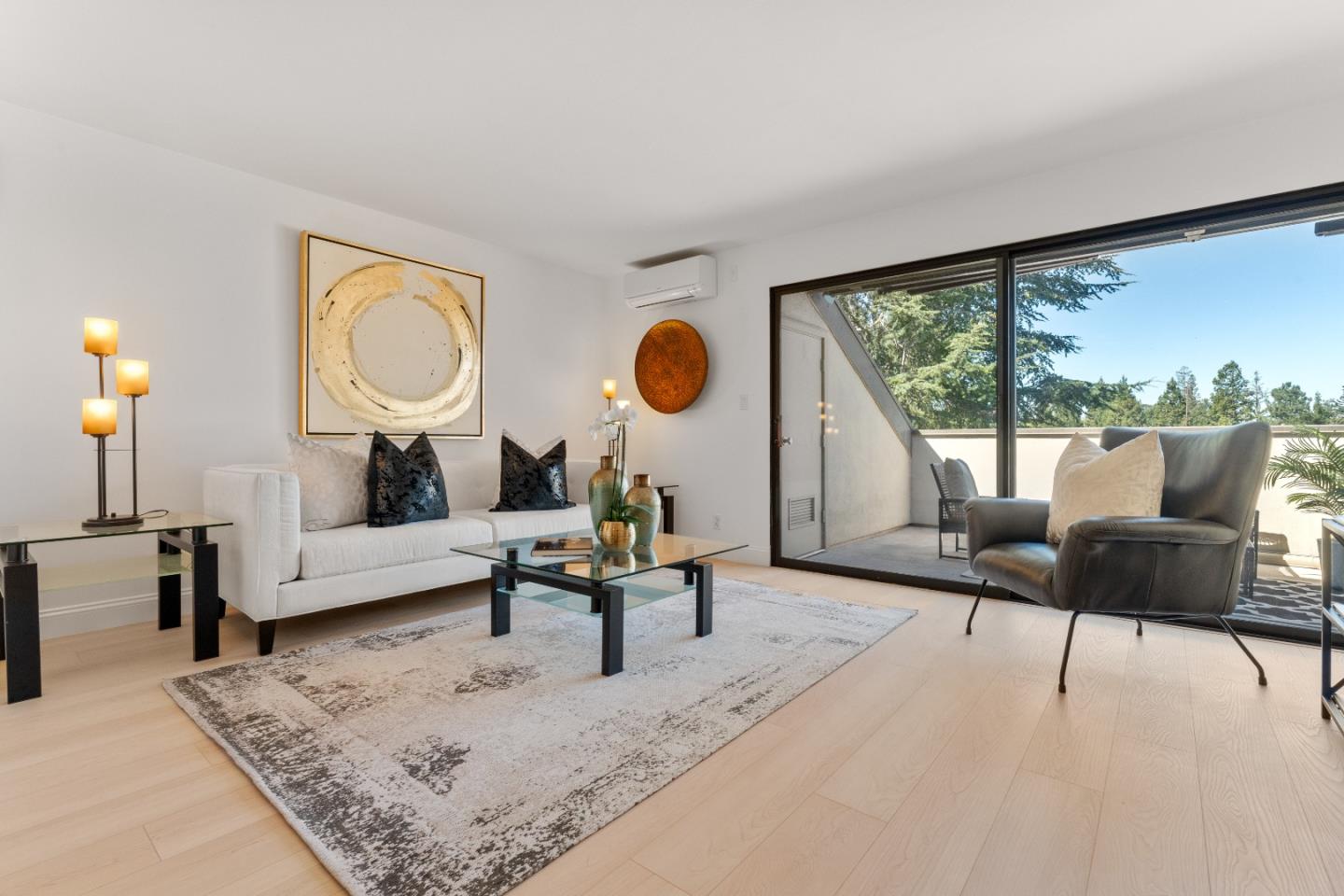 2140 Santa Cruz AVE A303