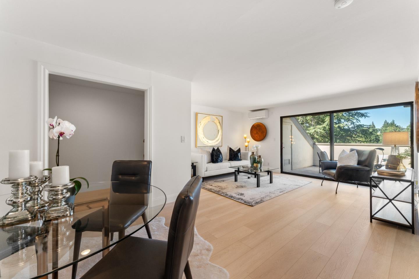 2140 Santa Cruz AVE A303