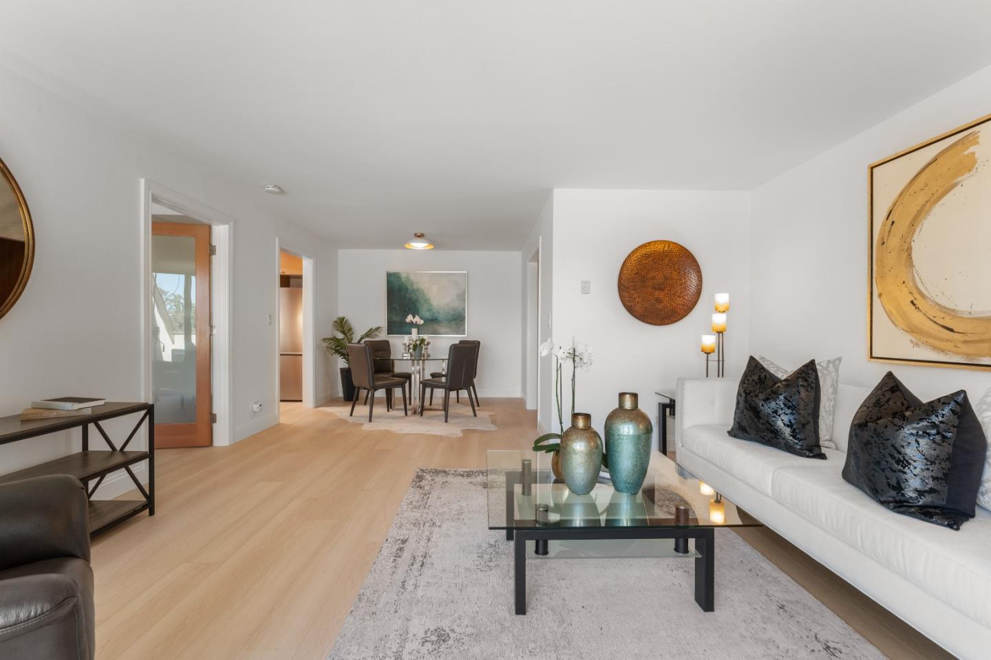 2140 Santa Cruz AVE A303