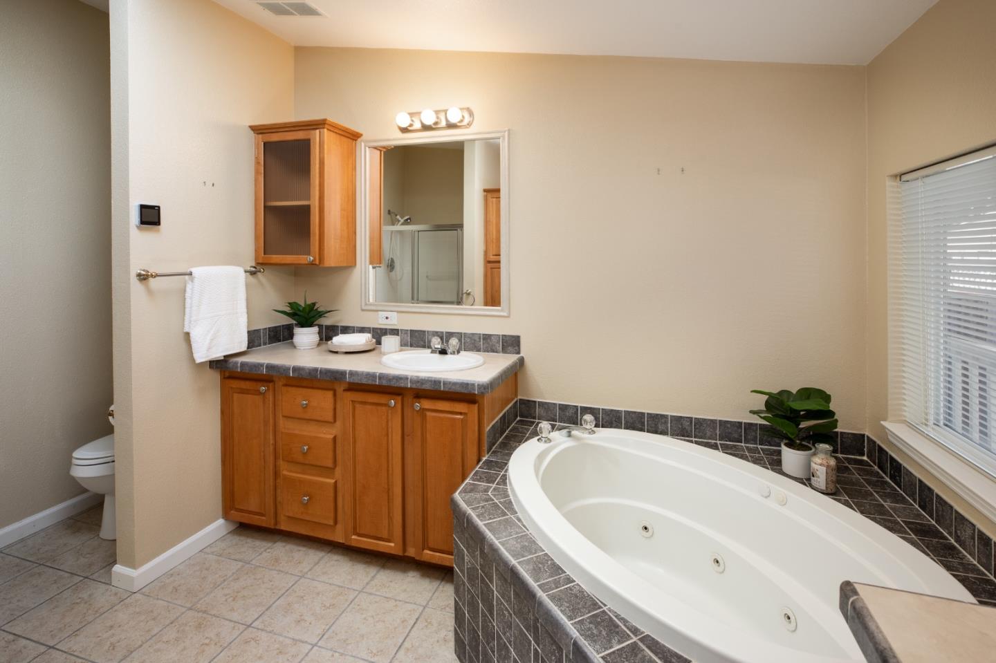 1225 Vienna Drive Unit: 933