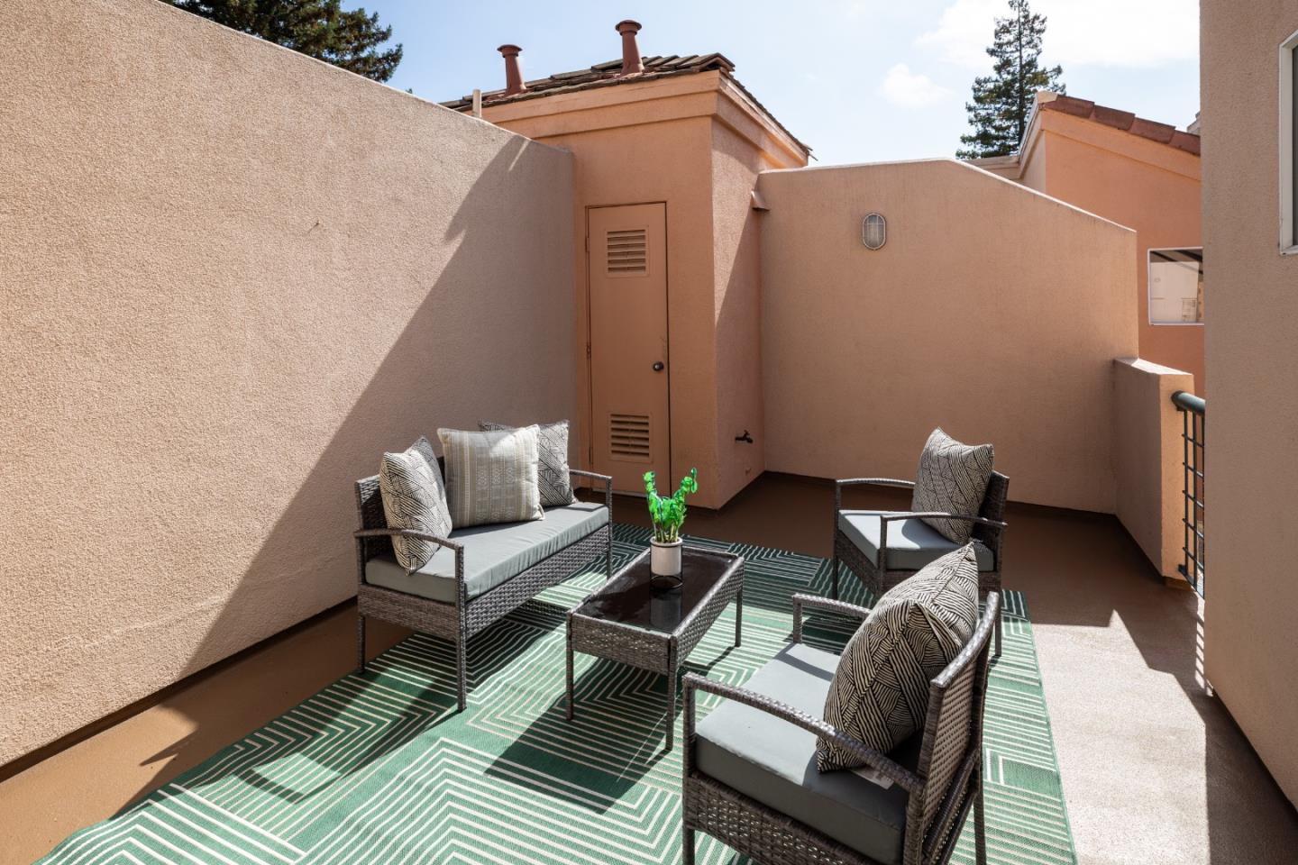 994 Alpine Terrace 2