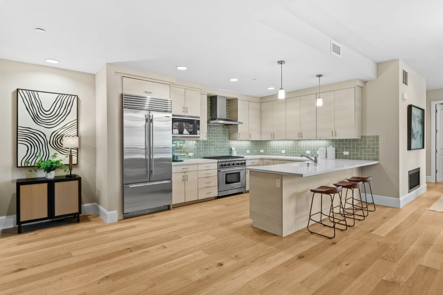 86 3rd Street 203