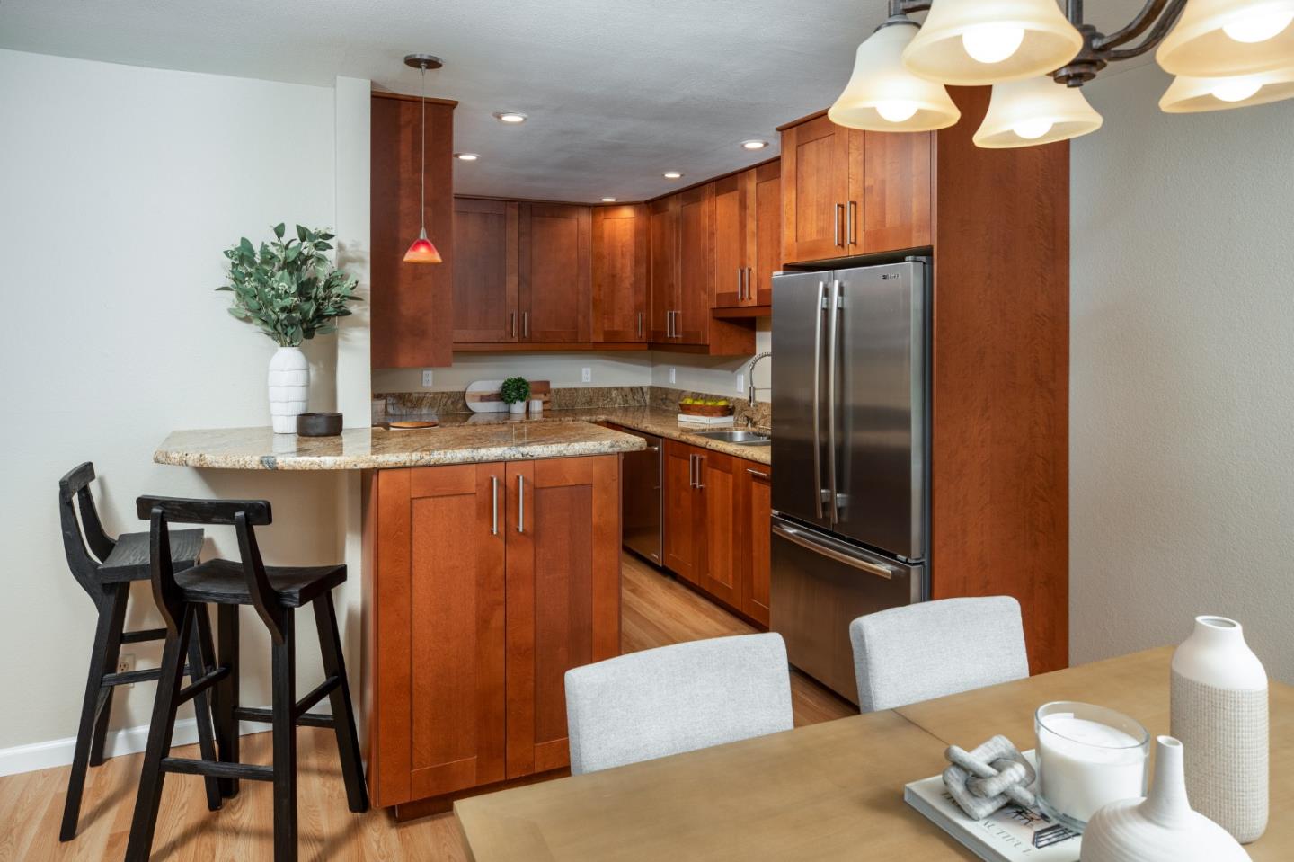 347 Sierra Vista Avenue 10