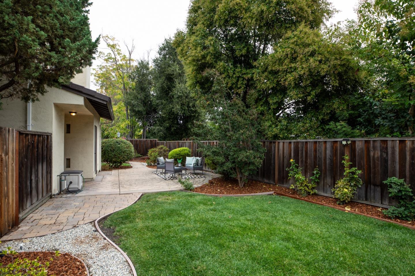 347 Sierra Vista Avenue 10