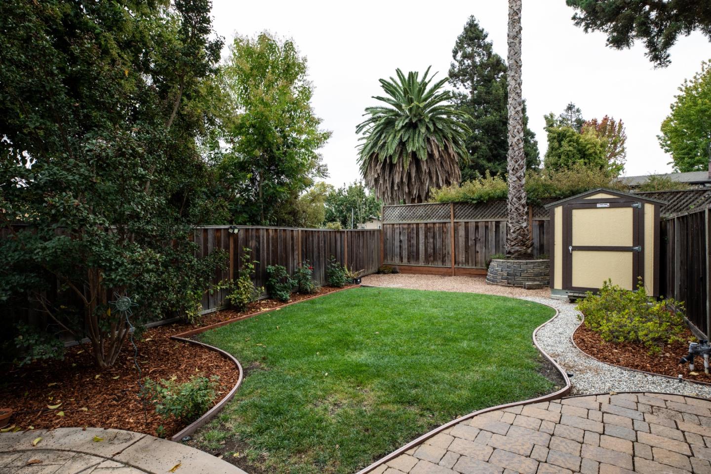 347 Sierra Vista Avenue 10