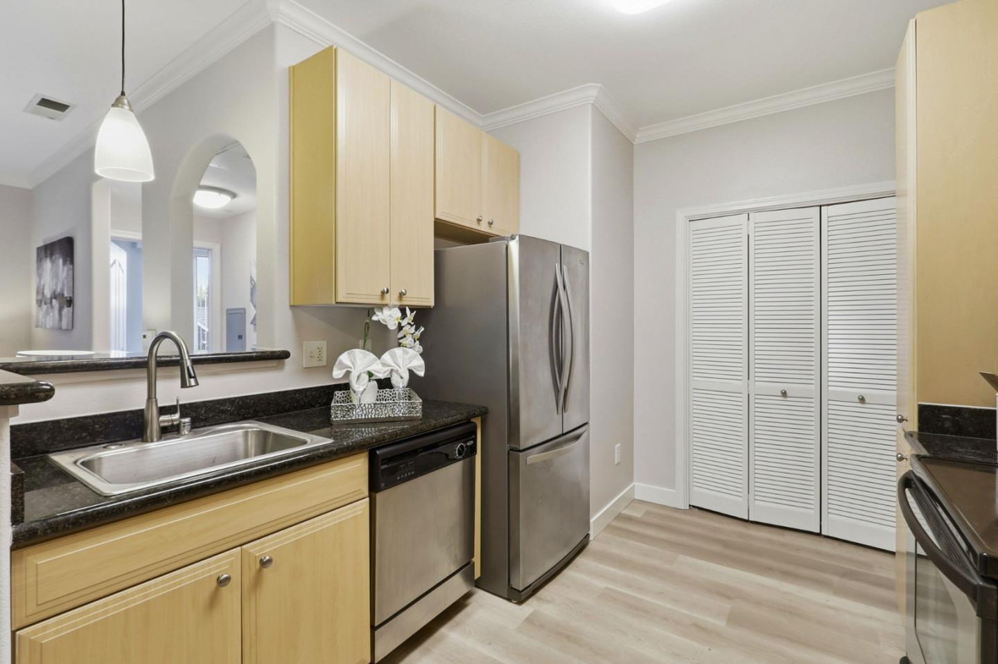 801 South Winchester Boulevard 4116