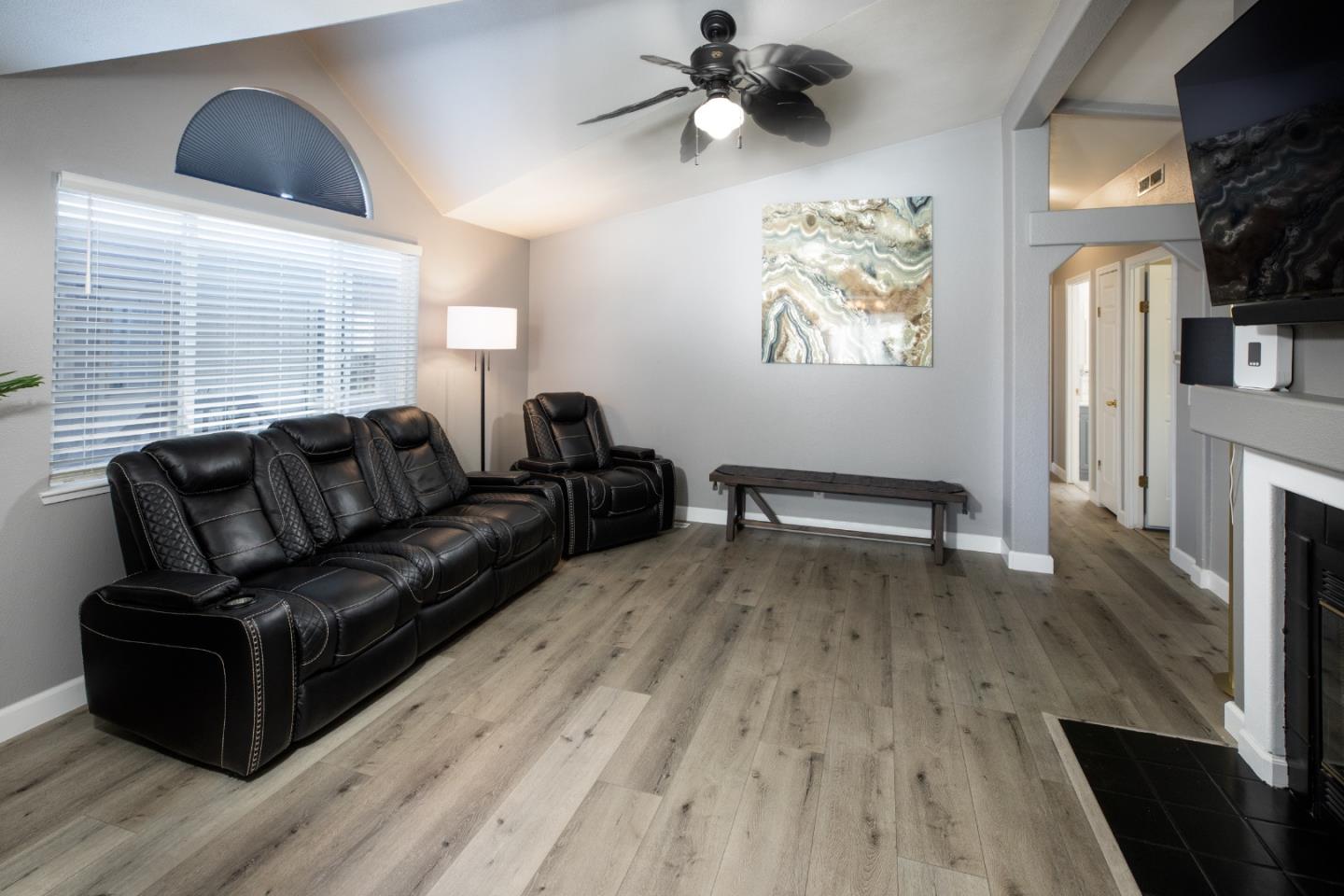 1085 Tasman DR 567