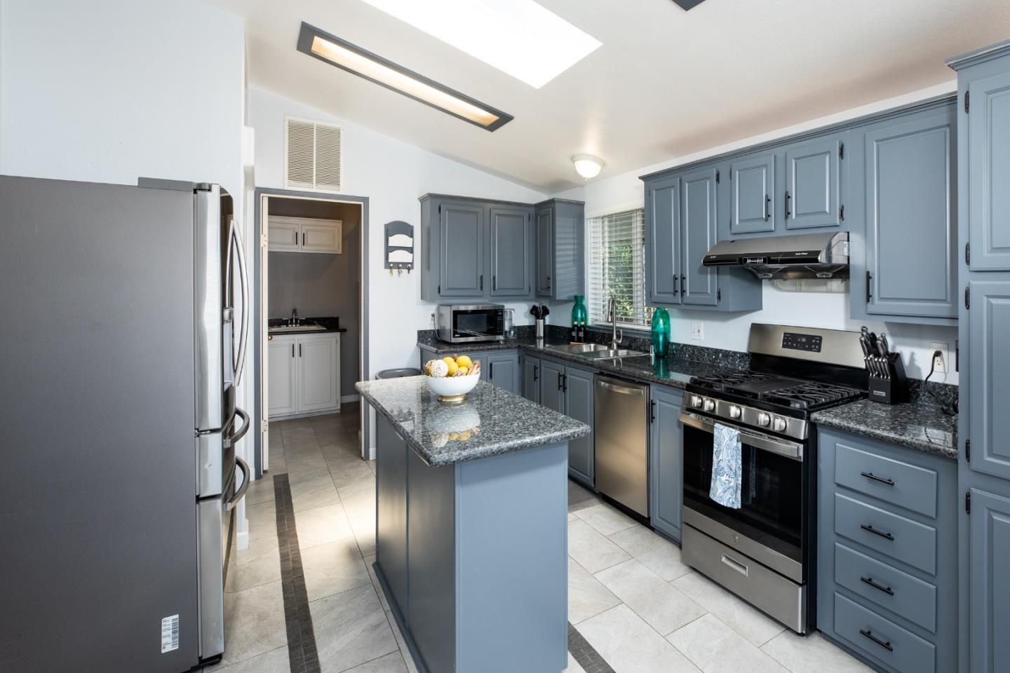 1085 Tasman DR 567