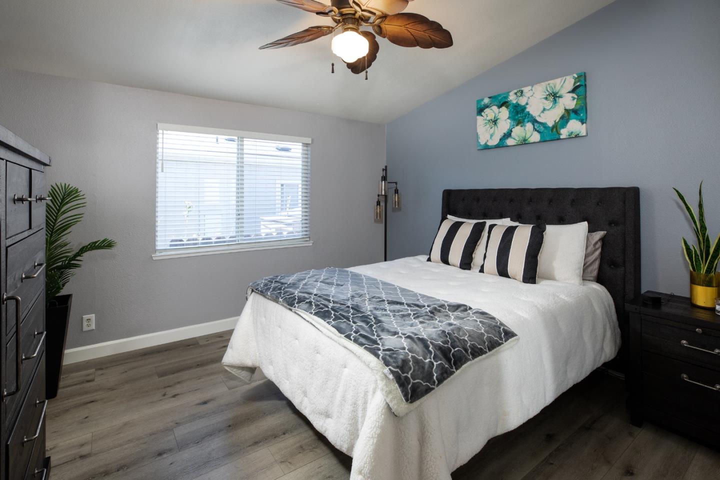 1085 Tasman DR 567