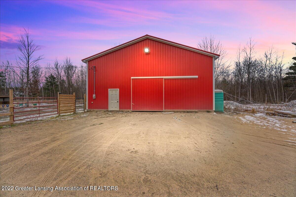 9387 E Broomfield Road, Mt. Pleasant