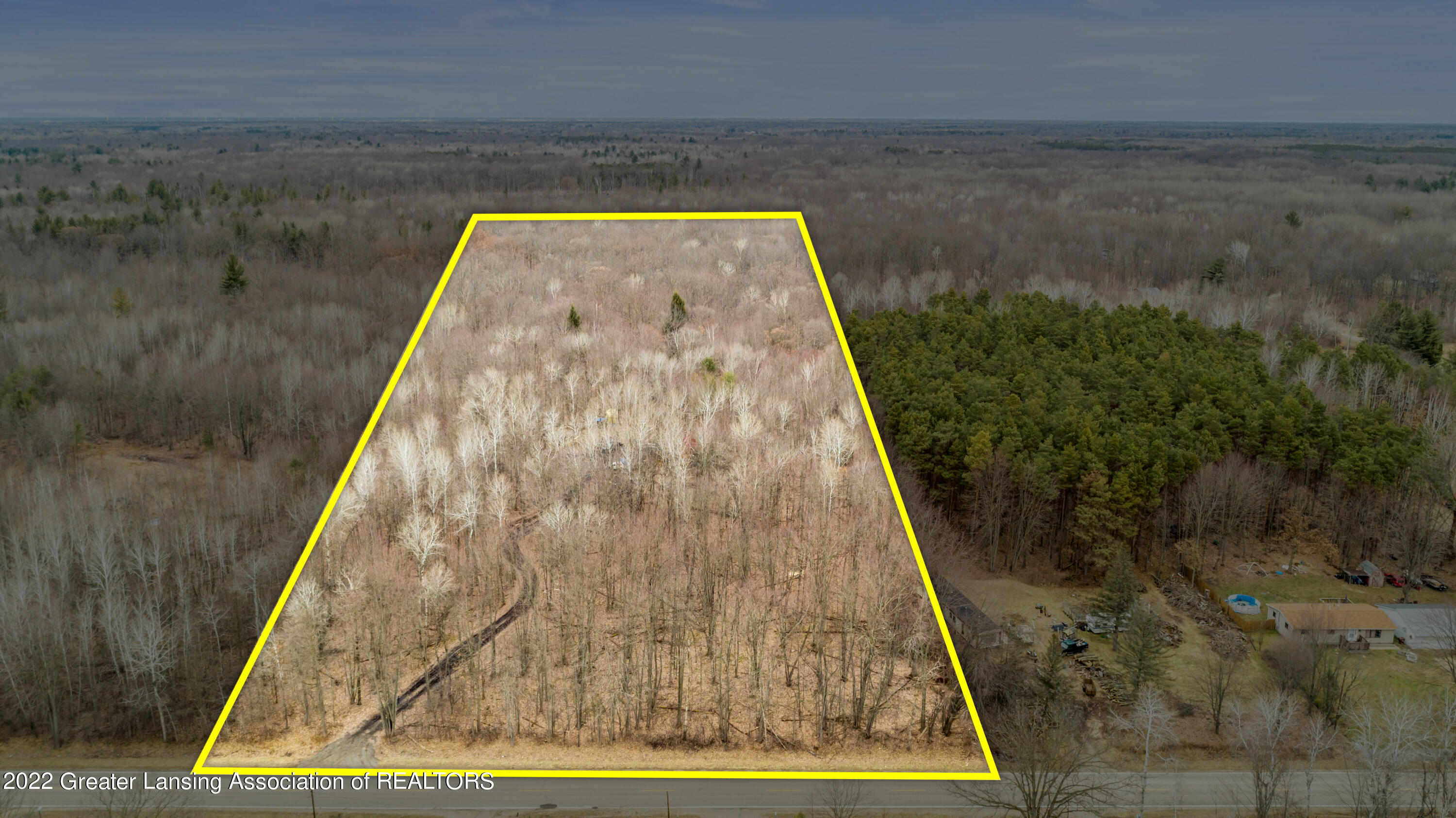 9473 E Broomfield Road, Mt. Pleasant