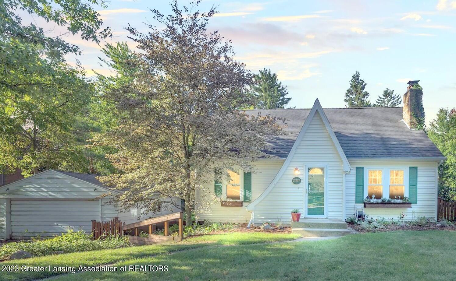 2333 Indian Hills Drive