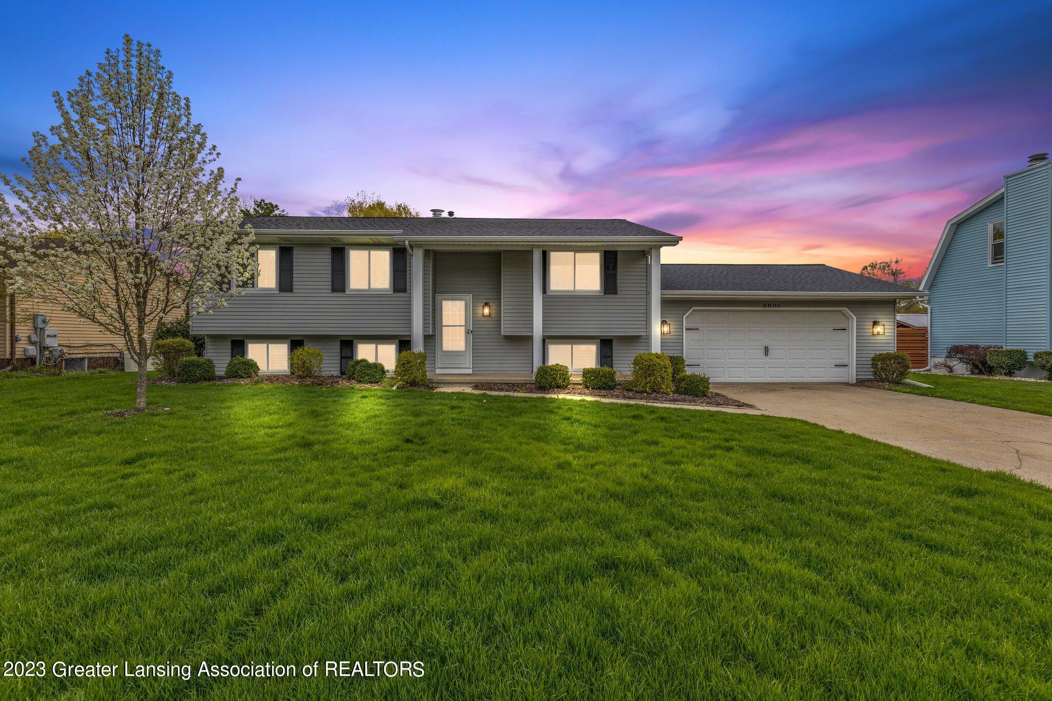 2601 Renfrew Way